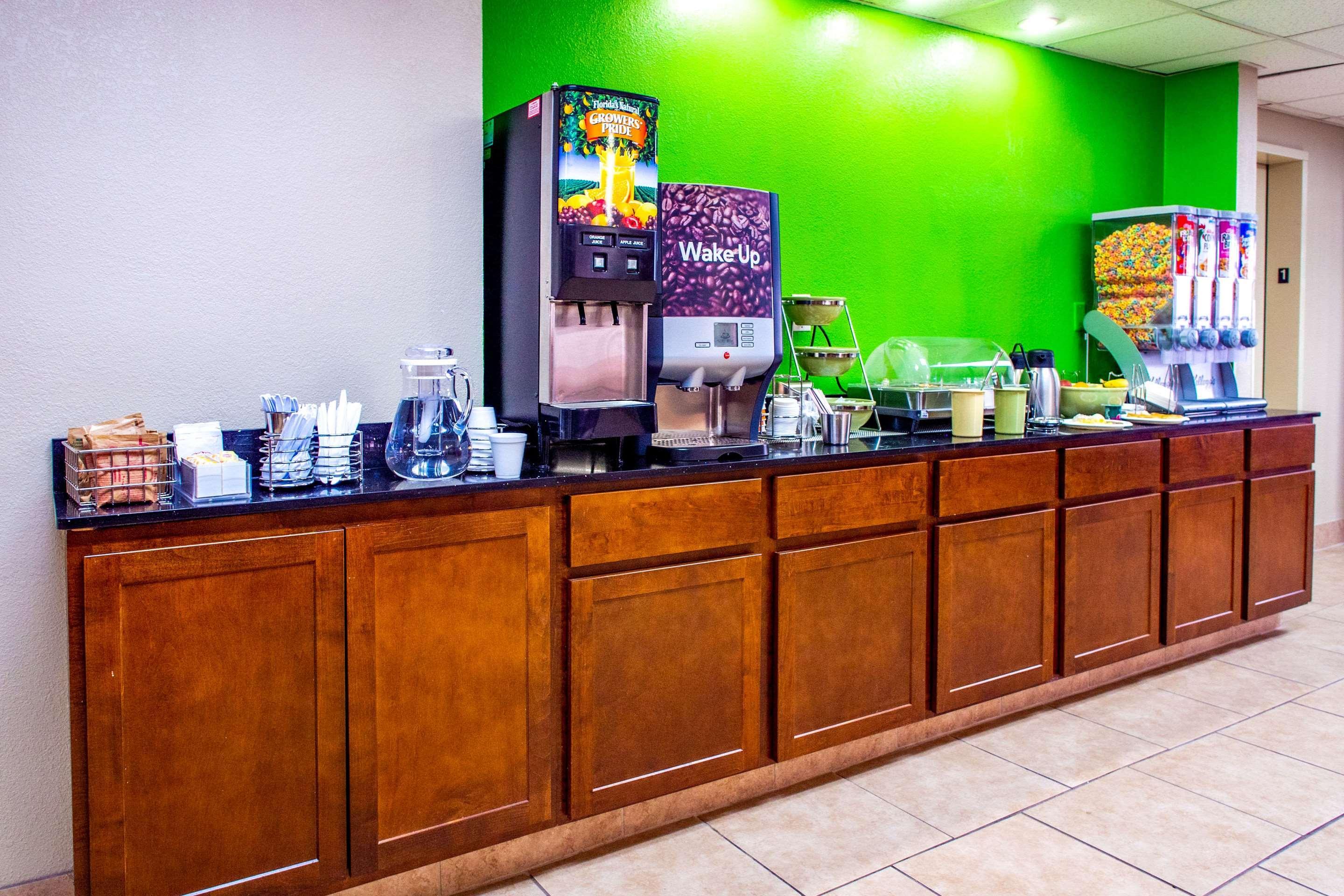 Quality Inn Moore - Oklahoma City Bagian luar foto