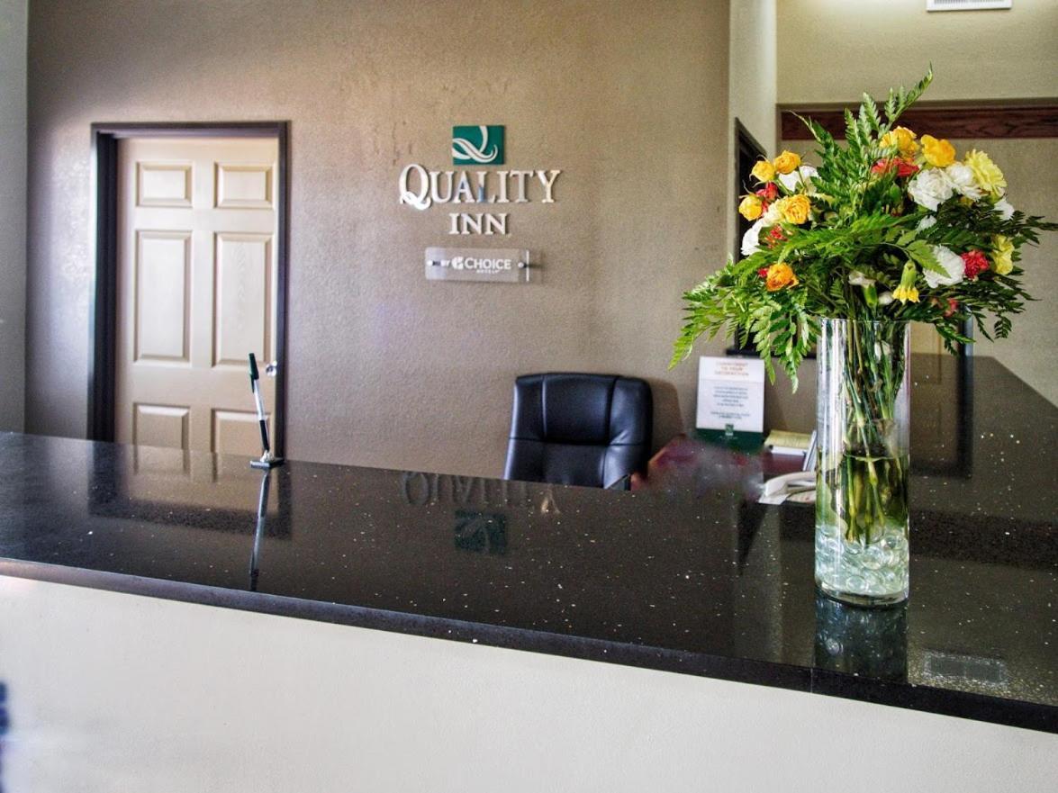 Quality Inn Moore - Oklahoma City Bagian luar foto